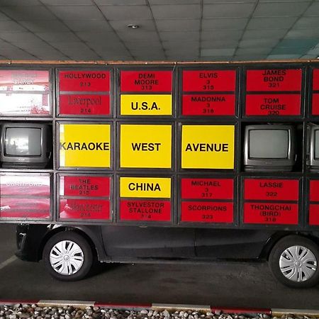 West Wing Mansion Aparthotel Bangkok Luaran gambar