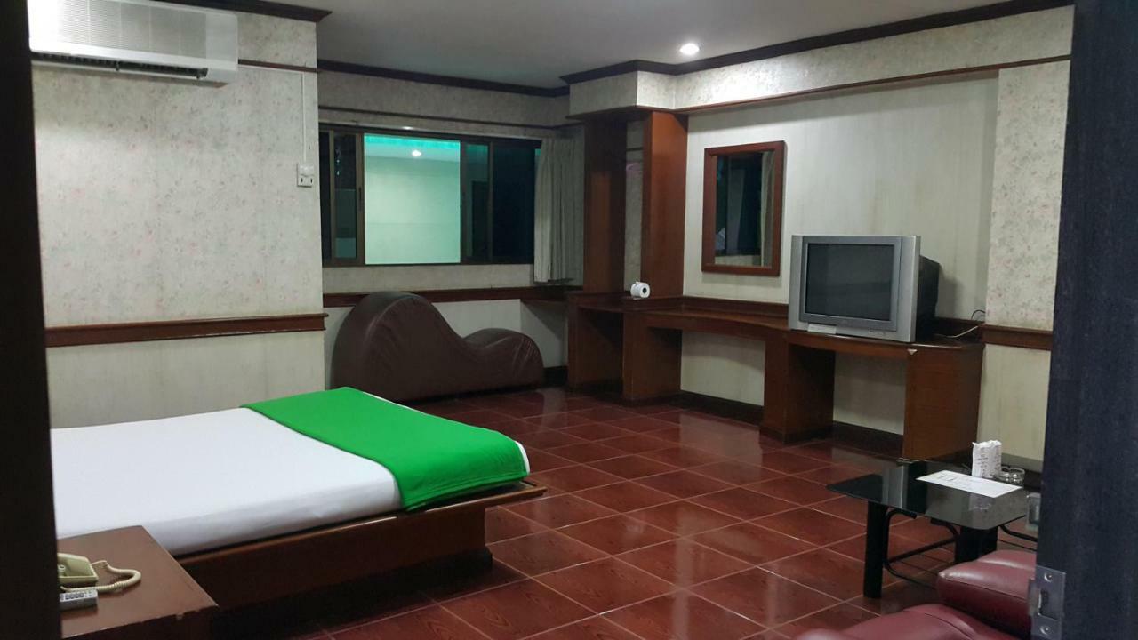 West Wing Mansion Aparthotel Bangkok Luaran gambar